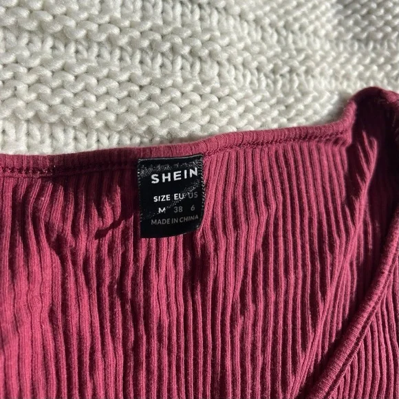 Burgundy, Ribbed Crop Top, Size M - Picture 3 of 3